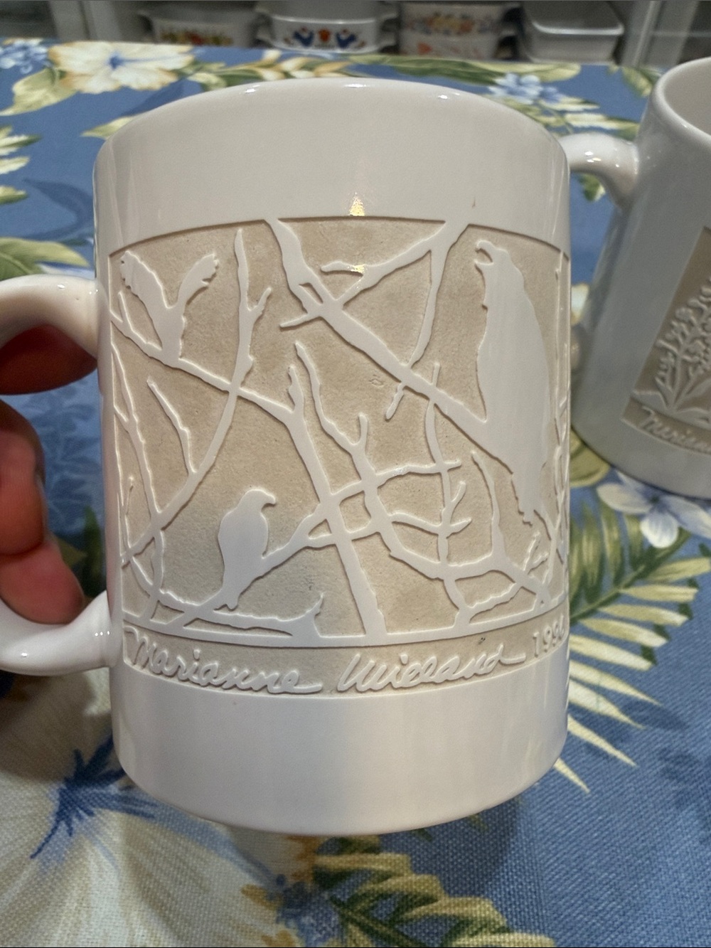 Marianne Wieland set of three Kakm Alaska mugs - Picture 4 of 7